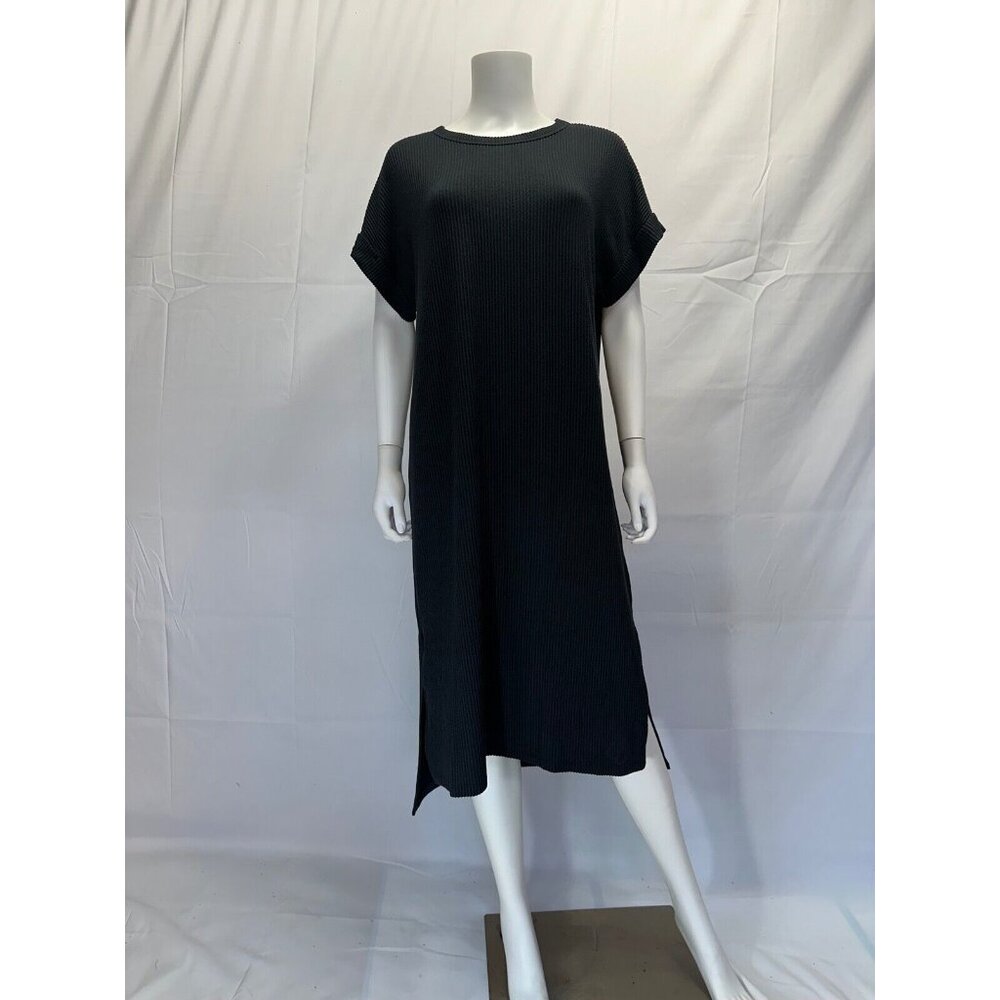 Entro Black Short Sleeve Ribbed Midi Dress